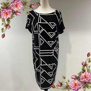 Geometric‎ Black and White Dress